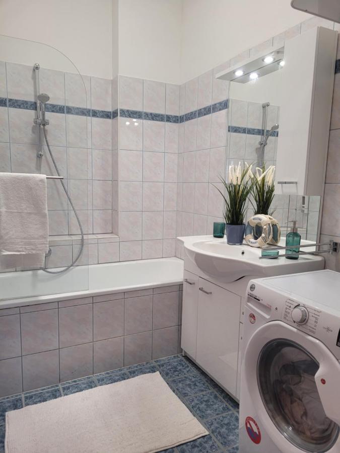 Bullsliving Seeapartment 1 Am Corso Velden am Wörthersee Zewnętrze zdjęcie